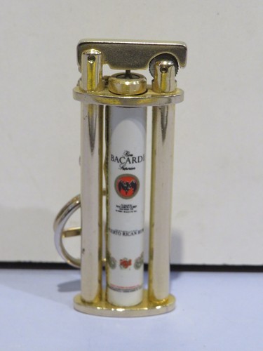 Vecchio accendino bacardi - vecchio,