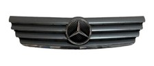 GRIGLIA RADIATORE CENTRALE SUPERIORE PARAURTI ANT. MERCEDES CLASSE C W203 2005