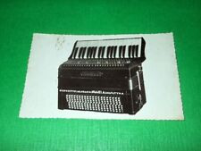 Cartolina Strumenti Musicali - Fisarmonica Vaccari 1925 ca