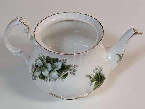 Royal albert trillium - albert,