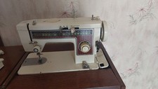 Macchina d cucire Toyota con Mobile - SOLO RITIRO A MANO