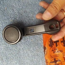 MANIGLIA ALZAVETRO FINESTRINO ALFA GIULIETTA L 116 ALFETTA GTV ORIGINALE