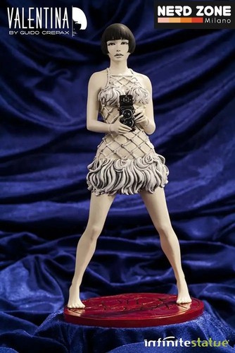 Infinite statue crepax - infinite,