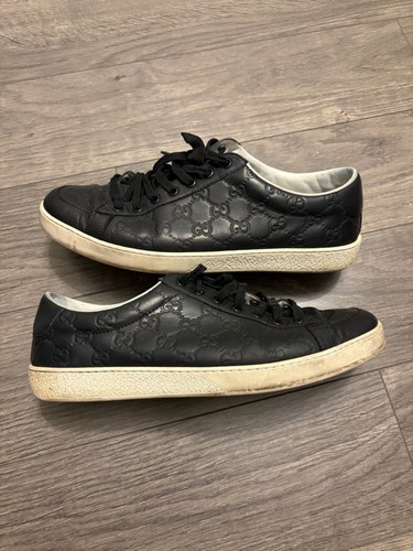 Gucci black embossed - embossed, gg