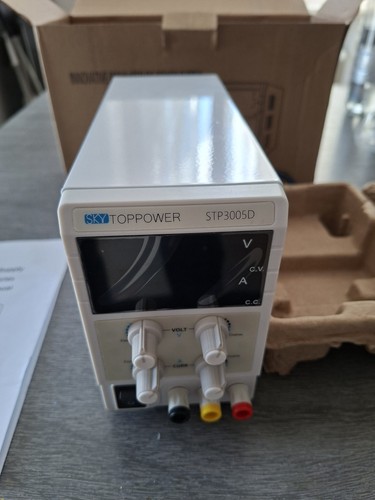Alimentatore laboratorio 30v - laboratorio,