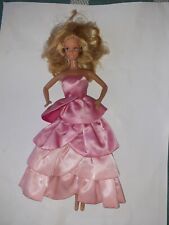 Vintage Barbie Golden Dream in sweet roses outfit Mattel