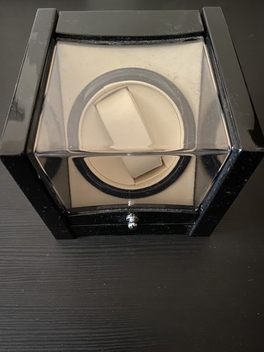 Porta orologio elettrico - orologio, uomo
