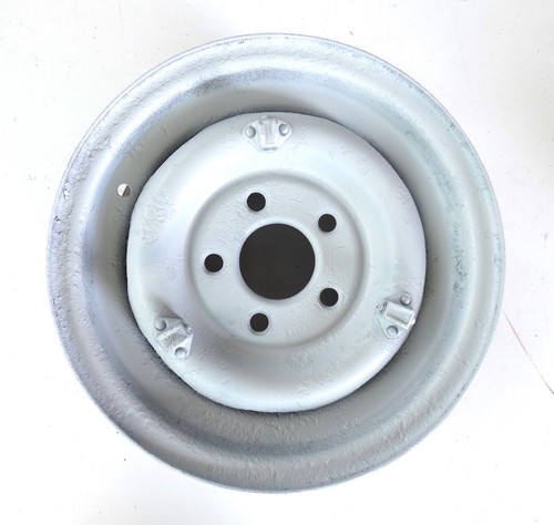 Cerchione acciaio per auto - in,