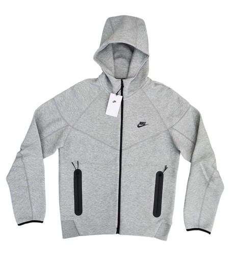 Nwt size medium - nwt,