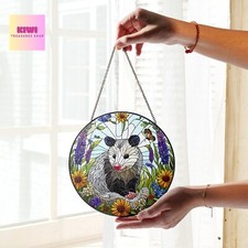 Opossum e fiori selvatici