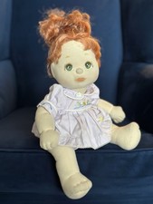 Bambola Mattel My Child 1985 capelli rossi occhi verdi lavanda anatra vestito e fiori vintage