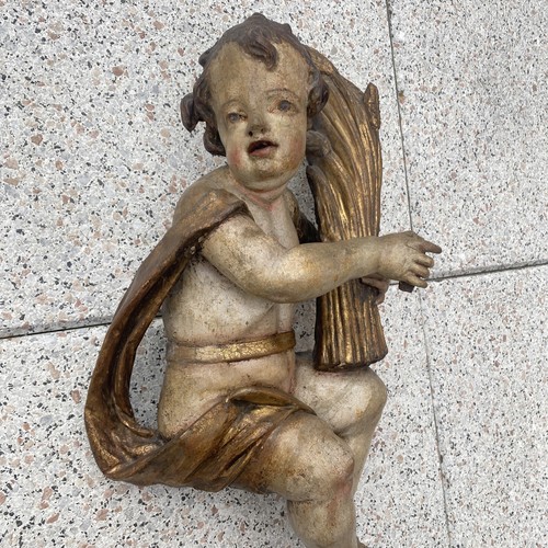 Grande angelo putto grano