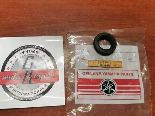 Nos yamaha oil seal type - seal, sd-type