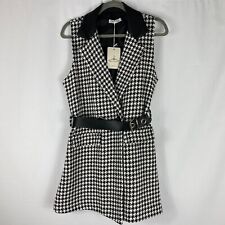 Mini abito e cintura senza