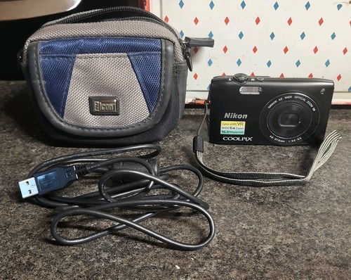 Nikon coolpix s3300 - black, 6x