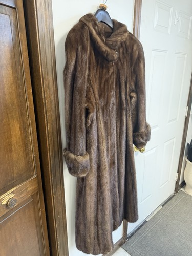 Pelliccia marrone vintage