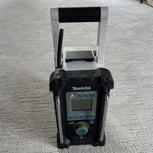 Makita bmr100 jobsite radio - jobsite,