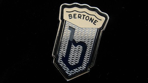 Distintivo bertone fiat dino - distintivo,