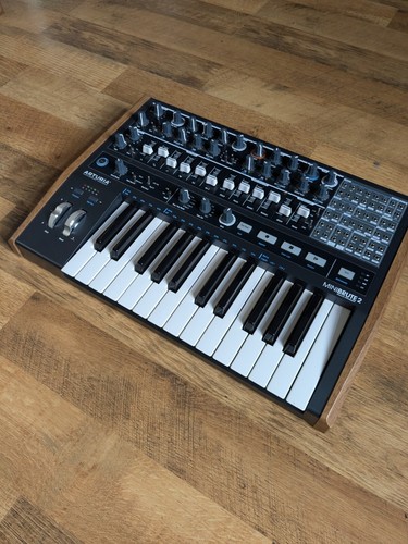 Arturia minibrute - arturia,