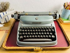 Macchina da scrivere Alpina