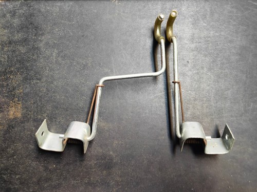 Coppia ganci staffe alzacofano - ganci,