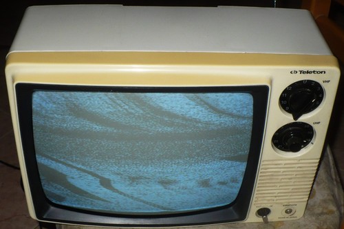 Vintage pop industrial - tv,