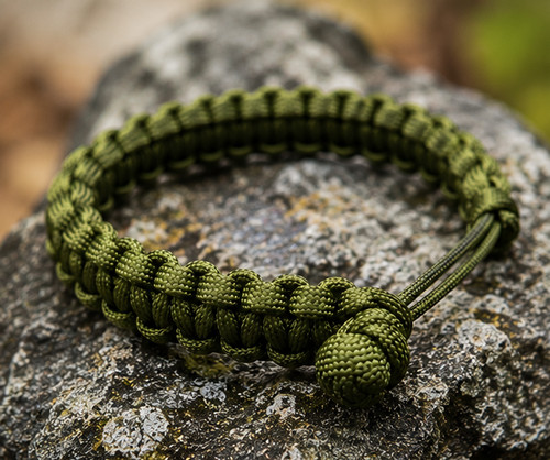 Bracciale paracord stile