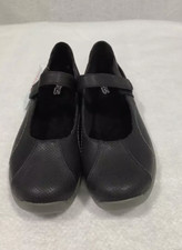 Size 9 Women's Baretraps