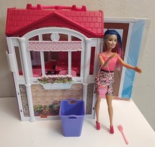 Barbie® Glam Getaway House