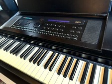 GEM WS400 PIANO WORKSTATION + FLIGHT CASE