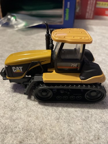 Cat challenger 75e 125 - challenger,