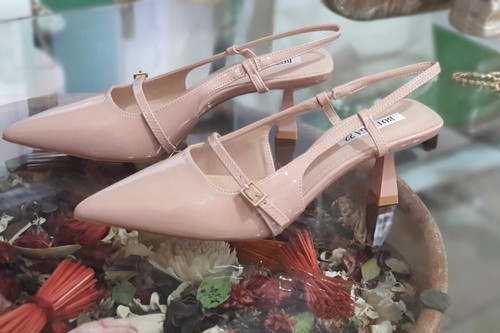 Scarpe donna in vernice - in,
