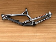 YT Tues CF PRO Race M Downhill