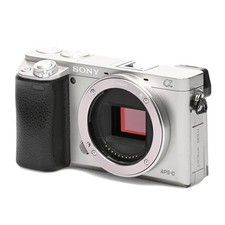 Sony Alpha 6000 argento usata