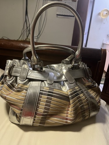 Burberry handbag perfect use - perfect,,