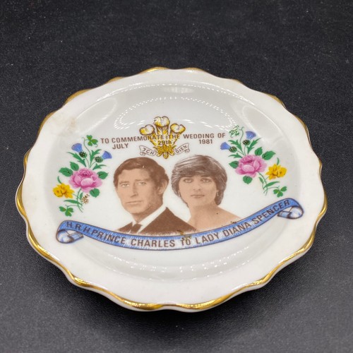 Trinket tray royal pin - pin, /