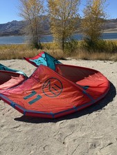 Kiteboarding North Neo 11m 2015. Buone condizioni, baldacchino croccante
