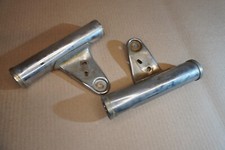 SUZUKI ZR50 ZR 50 1981 model set di supporti per fari anteriori staffe ammaccatura