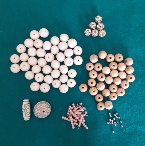 Stock perle perline - di, e