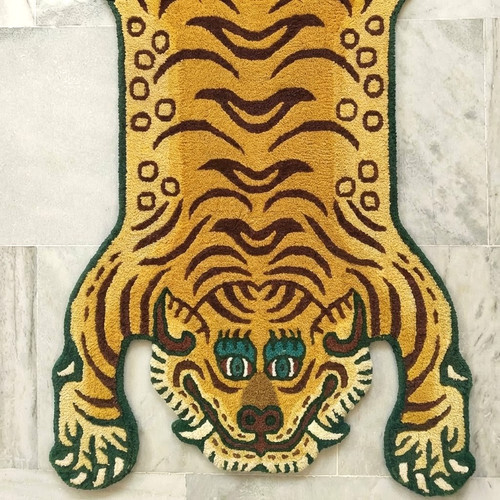 Tappeto tigre tibetana fatto - , a