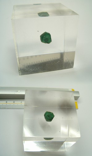 Cubo plexiglass con radice - cubo,