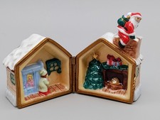 Portagioie in porcellana con cerniera Limoges Babbo Natale sul tetto della casa pipinta Francia principale firmato