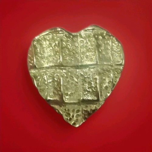 Belle broche pin coeur ysl - broche,