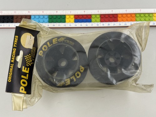 Pole tyres 2010 - 2010, gomma