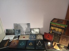  Assassins Creed Bundle lotto da collezione statue steelbooks art books lotto 