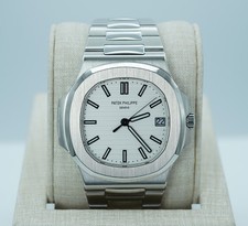 Patek PHILIPPE 5711 NAUTILUS