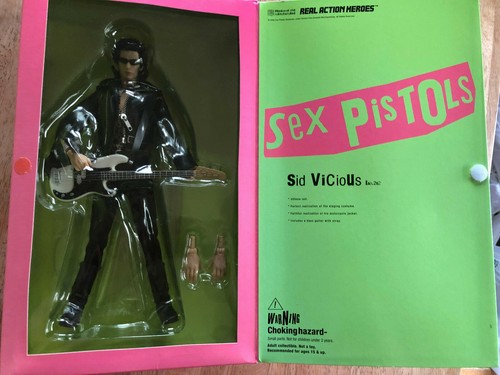 Real action heroes - action,