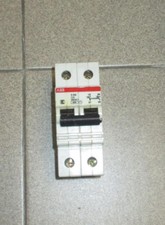 ABB INTERRUTTORE MAGNETOTERMICO 2 POLI S252 C25 25A 400V- USATO