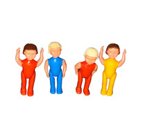 Figurine bambini in tuta