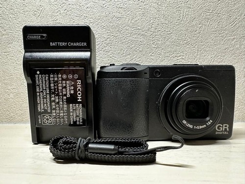 Fotocamera digitale compatta